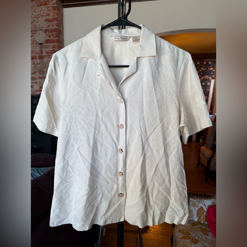 100% silk Hawaiin button up